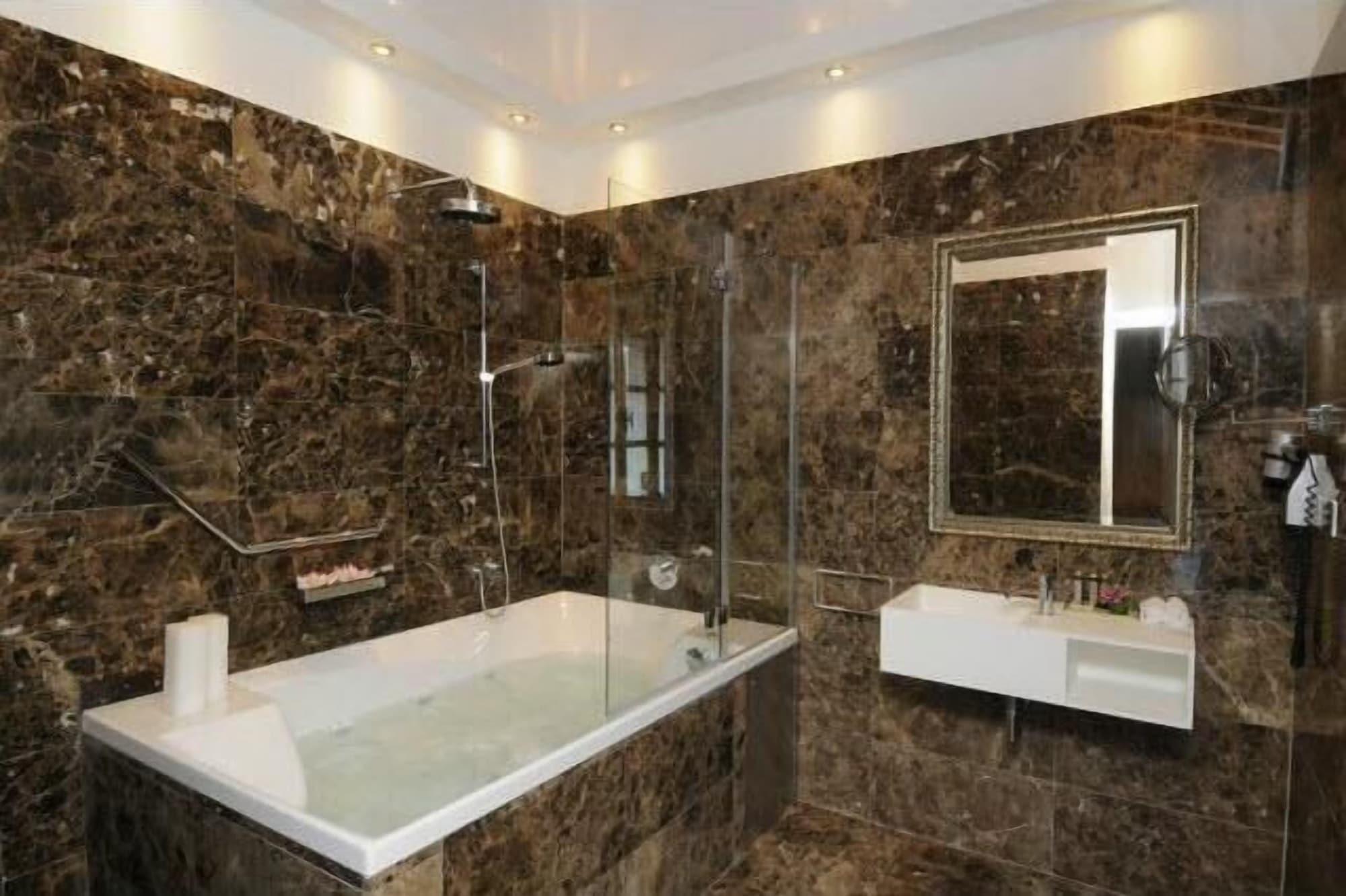 קאלאבסוס The Library Hotel Wellness Retreat מראה חיצוני תמונה