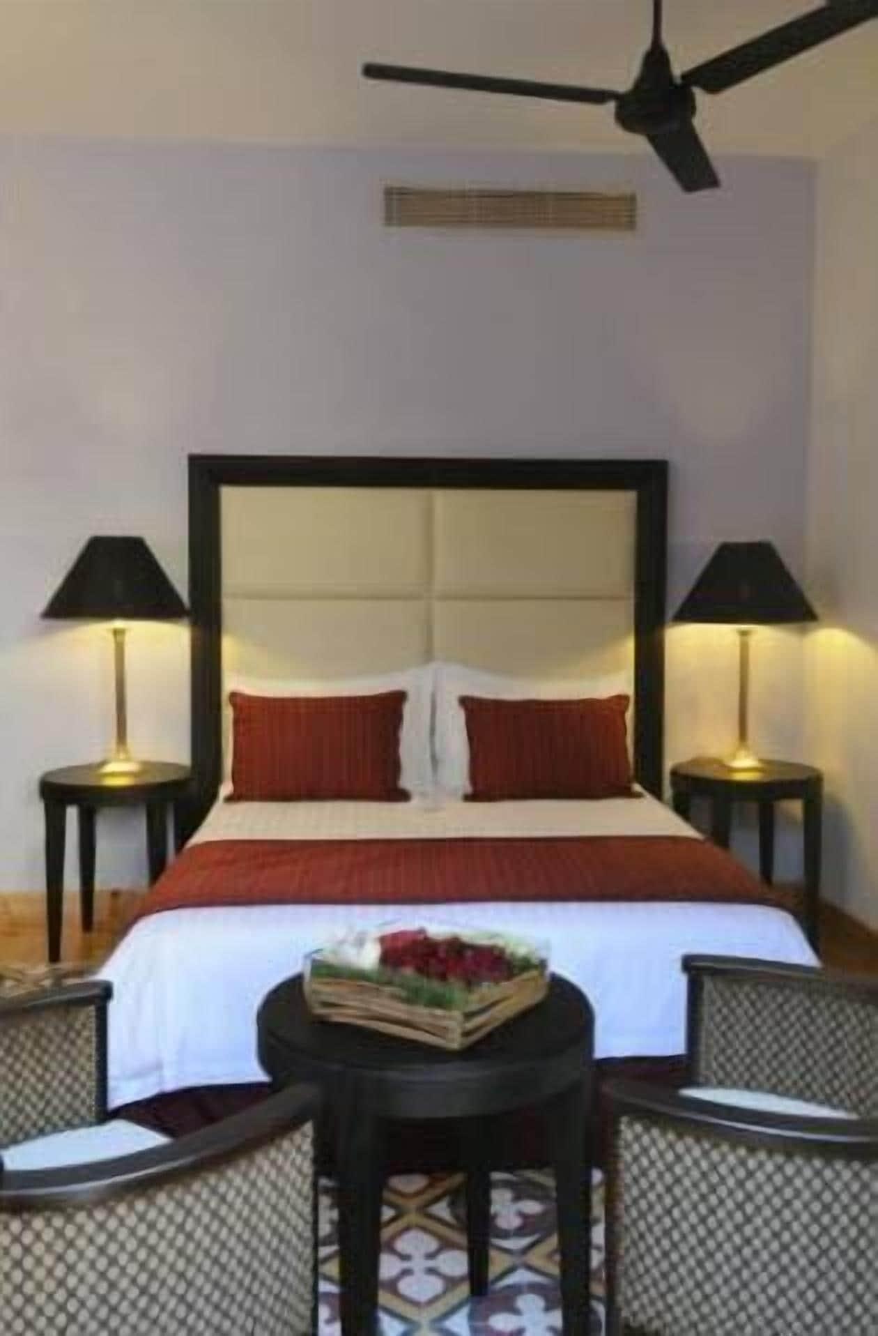 קאלאבסוס The Library Hotel Wellness Retreat מראה חיצוני תמונה